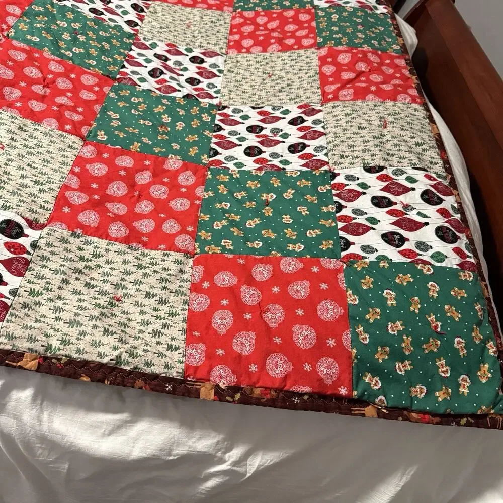 Handmade Christmas Quilt Throw Patchwork Red Green Reindeer Holiday Decor